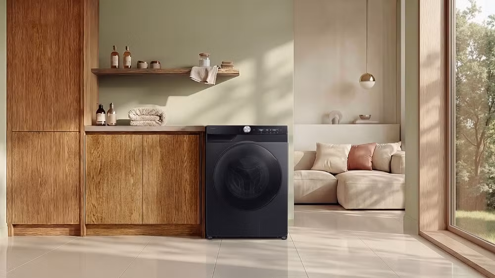 Samsungs AI Energy Mode-produkter har sparet 76 048 kWh energi i danske husholdninger i 2026 – svarende til at vaske over 6.9 millioner fodboldtrøjer