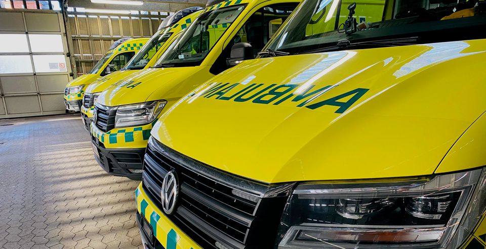 Ambulancer kan få en større rolle i sundhedsvæsenet: Fagforening vil sende reddere ind i borgernes hjem